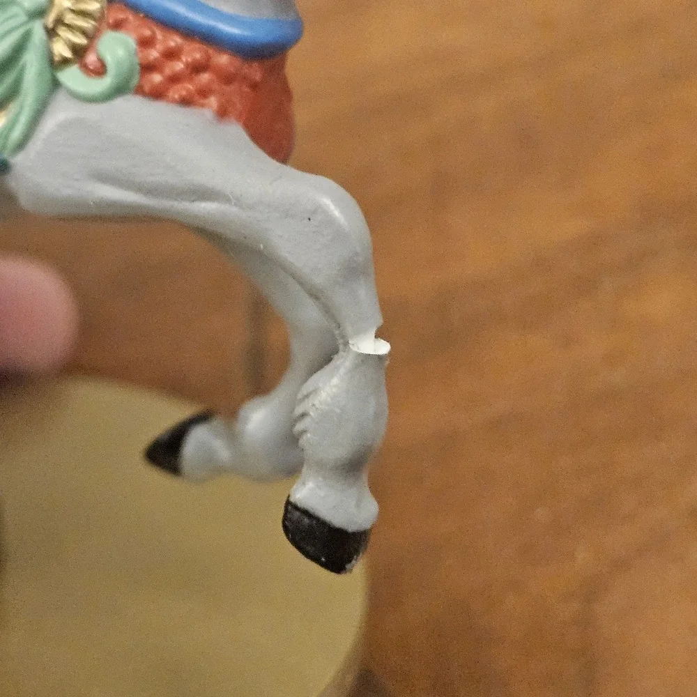 Vintage 1989 Hallmark Christmas Carousel Horse Holly 2nd Ornament In Collection‎